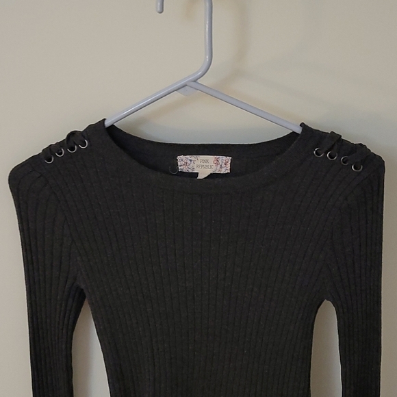 PINK REPUBLIC Dark Gray Ribbed Knit Lace Up Shoulders Sweater - Picture 2 of 8